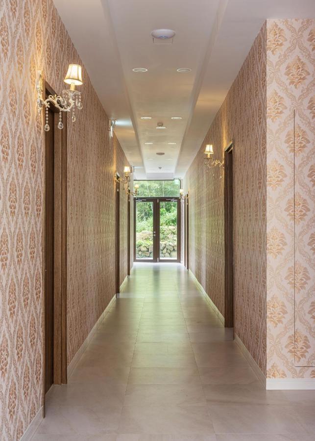 名竹旅社 Minzu Hotel Лугу Экстерьер фото